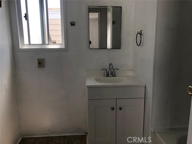 Detail Gallery Image 19 of 21 For 12550 E Carson St #120,  Hawaiian Gardens,  CA 90716 - 2 Beds | 1/1 Baths