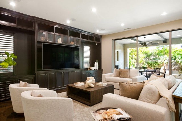 Image 16 of 75 For 2282 Rosecrans Court