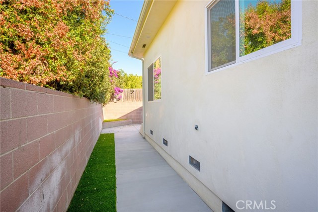 Detail Gallery Image 22 of 22 For 1419 N Screenland Dr, Burbank,  CA 91505 - 3 Beds | 2 Baths