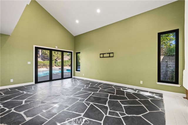 22526 Napa St, West Hills CA: https://media.crmls.org/medias/da708f63-54a1-4739-98ba-3e882ff7a021.jpg