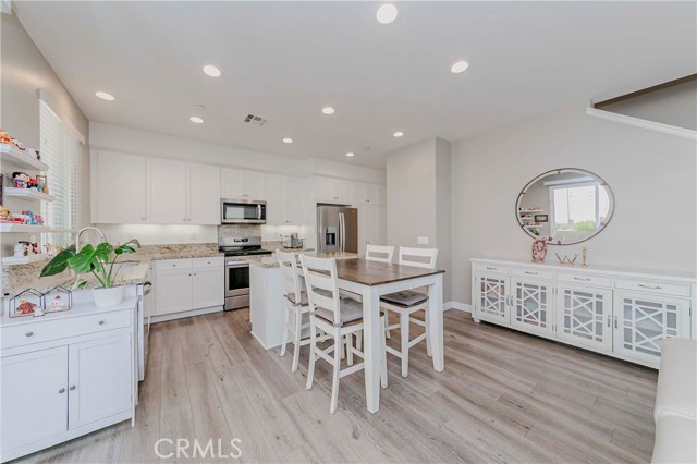 815 255th Street, Harbor City CA: https://media.crmls.org/medias/da70df23-69c5-4c13-bf22-ba52266f3ca8.jpg