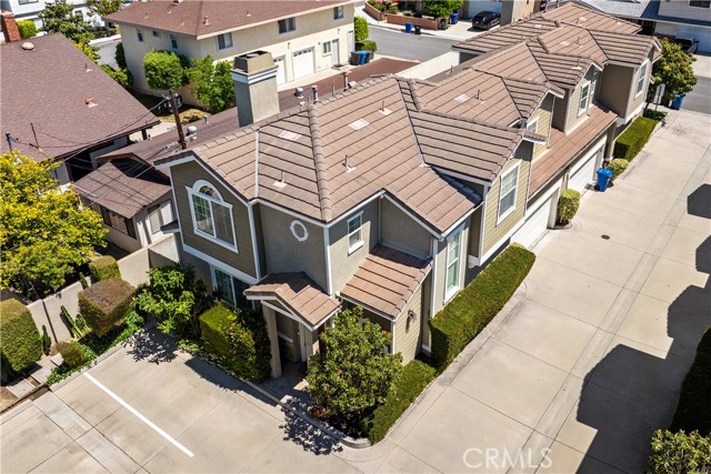 Image 30 of 33 For 8643 Belmont