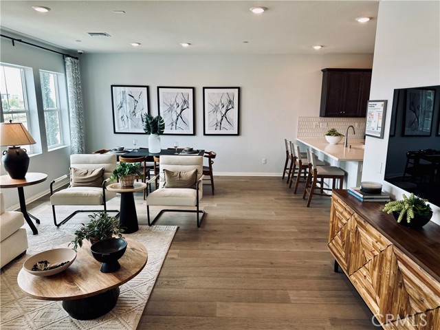 4255 S Hermosa Paseo, Ontario CA: https://media.crmls.org/medias/da7140d5-9410-4e62-bce7-7054df7ba78d.jpg