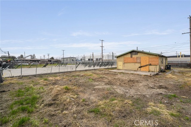 Detail Gallery Image 3 of 18 For 1822 W 4th, Santa Ana,  CA 92703 - 3 Beds | 1 Baths