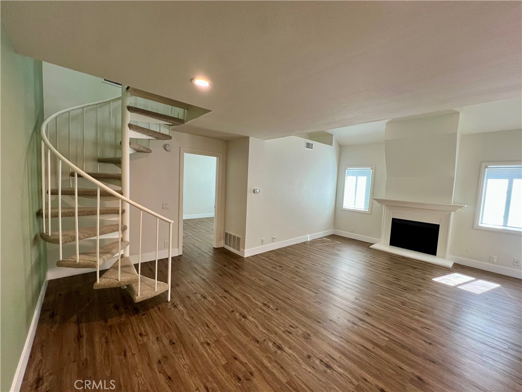 Da7182f6 76be 4d61 924d Bf3a87549774