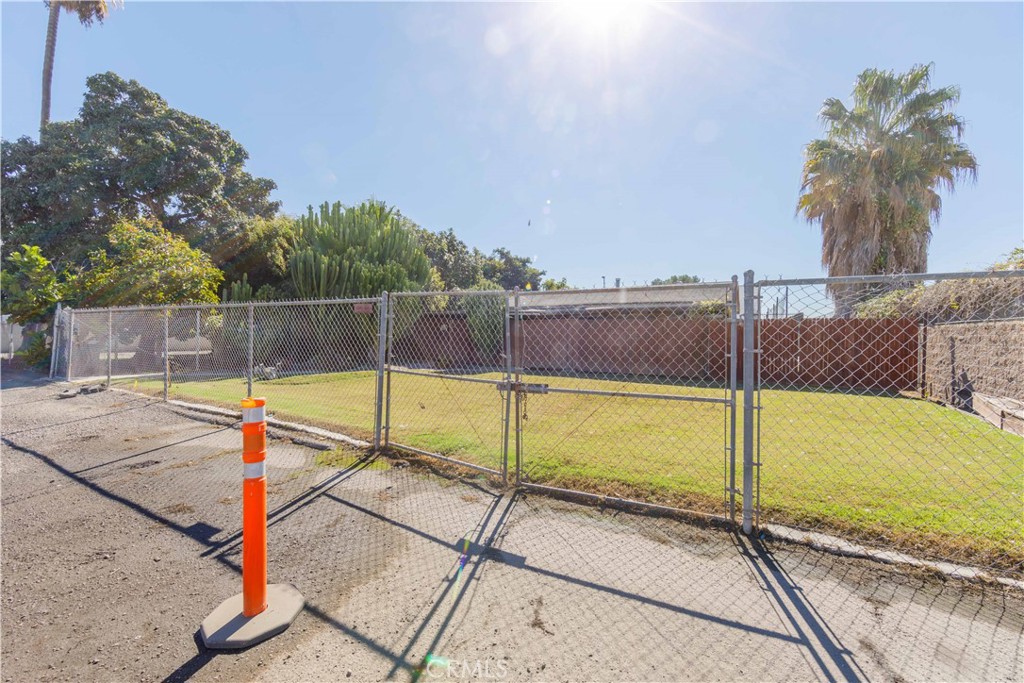 9912 Larson Avenue, Garden Grove, CA 92844