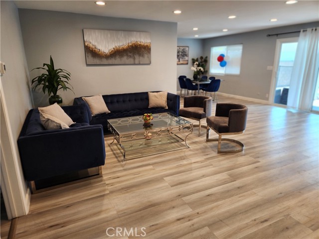 7847 Goodland Avenue, North Hollywood CA: https://media.crmls.org/medias/da729832-01a8-4b7d-a39c-7f0bea0a1224.jpg