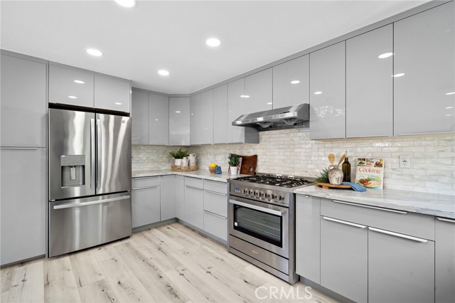 Detail Gallery Image 20 of 44 For 39 Cape Cod, Irvine,  CA 92620 - 4 Beds | 3 Baths