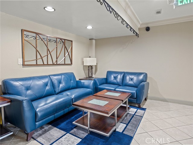 Detail Gallery Image 30 of 43 For 222 N Rose St #203,  Burbank,  CA 91505 - 1 Beds | 2 Baths