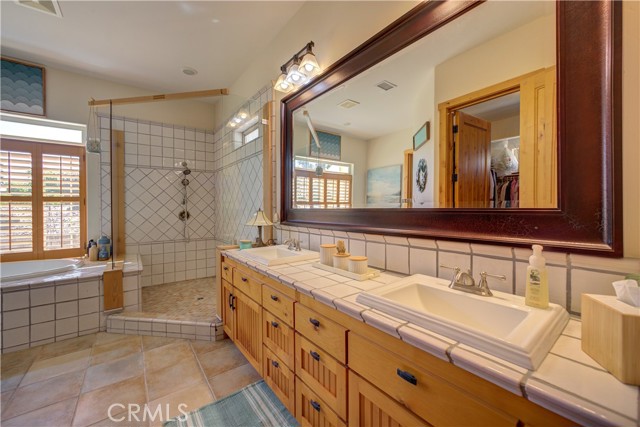 670 Highland Hills Road, Nipomo CA: https://media.crmls.org/medias/da732fae-3c2f-48bf-9c10-5d4b2bf7139a.jpg