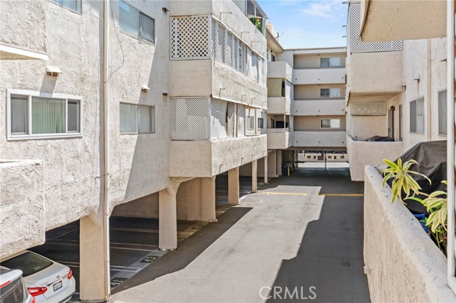 Detail Gallery Image 26 of 28 For 5412 Lindley Ave #108,  Encino,  CA 91316 - 3 Beds | 2 Baths