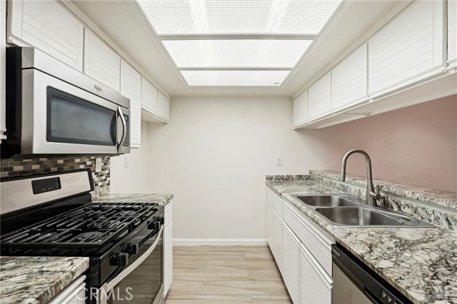 Detail Gallery Image 19 of 39 For 12601 Van Nuys #111,  Pacoima,  CA 91331 - 1 Beds | 1 Baths