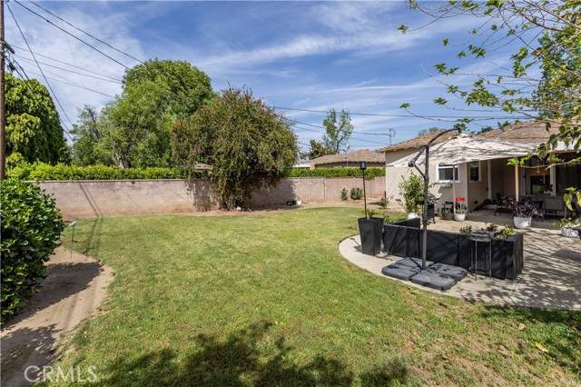 10145 Noble, Mission Hills (San Fernando) CA: https://media.crmls.org/medias/da739e7b-1563-47a6-b072-752bae44e300.jpg