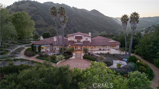 1220 Bassi Drive, San Luis Obispo CA: https://media.crmls.org/medias/da74d97e-faad-4708-aa44-1662abc1a1de.jpg