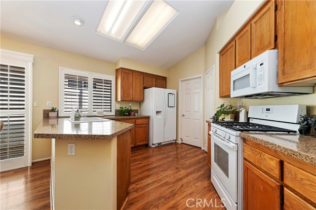 Detail Gallery Image 17 of 62 For 23990 via Pamilla, Murrieta,  CA 92562 - 2 Beds | 2 Baths