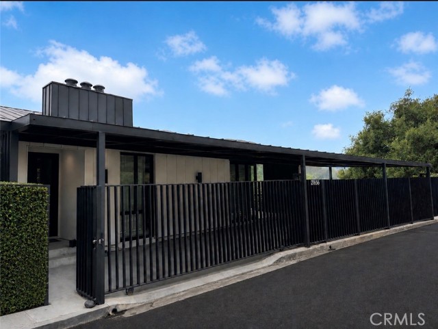 21656 Las Flores Heights