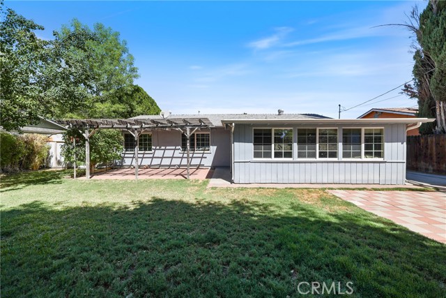 22440 Schoolcraft St., West Hills CA: https://media.crmls.org/medias/da7888dc-06a0-45f0-9a7b-55e7de0724c7.jpg