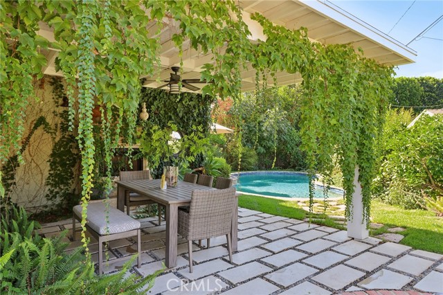 Detail Gallery Image 40 of 54 For 22015 Independencia St, Woodland Hills,  CA 91364 - 3 Beds | 2 Baths