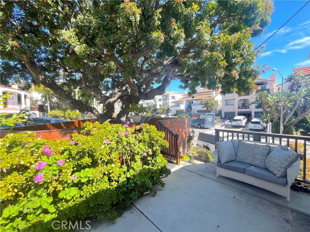 506 Avenida Victoria, San Clemente CA: https://media.crmls.org/medias/da7950be-0a8e-438c-9e13-6708cf3e5f1b.jpg
