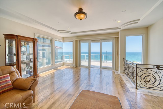 814 Esplanade, Redondo Beach, California 90277, 3 Bedrooms Bedrooms, ,2 BathroomsBathrooms,Residential,For Sale,Esplanade,SB26081138 814 Esplanade, Redondo Beach, California 90277, 3 Bedrooms Bedrooms, ,2 BathroomsBathrooms,Residential,For Sale,Esplanade,SB26081138