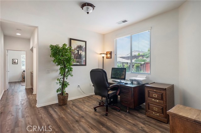 197 Inkster Way, Hemet CA: https://media.crmls.org/medias/da7a4778-2fe3-44d4-9711-f430aef5a8fe.jpg