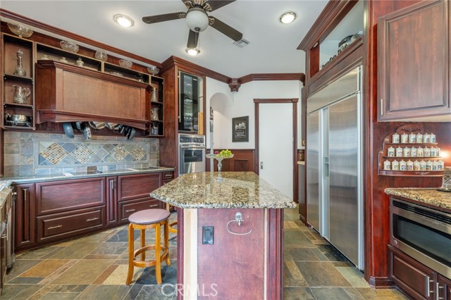 Detail Gallery Image 20 of 75 For 26551 Cumberland Rd, Tehachapi,  CA 93561 - 5 Beds | 6/1 Baths