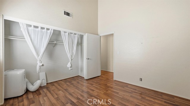 Detail Gallery Image 17 of 30 For 604 E 220th #3,  Carson,  CA 90745 - 3 Beds | 2/1 Baths