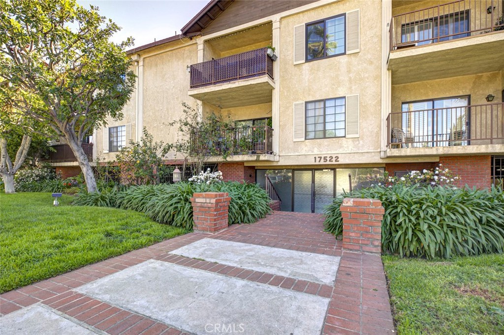 17522 Sherman Way #202