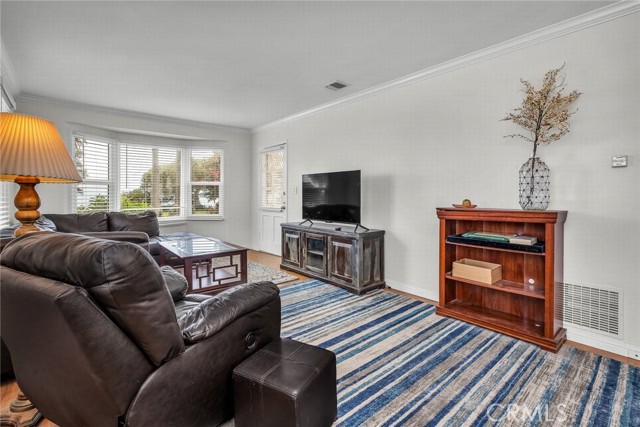 Detail Gallery Image 4 of 20 For 962 W Paseo Del Mar, San Pedro,  CA 90731 - 3 Beds | 1 Baths