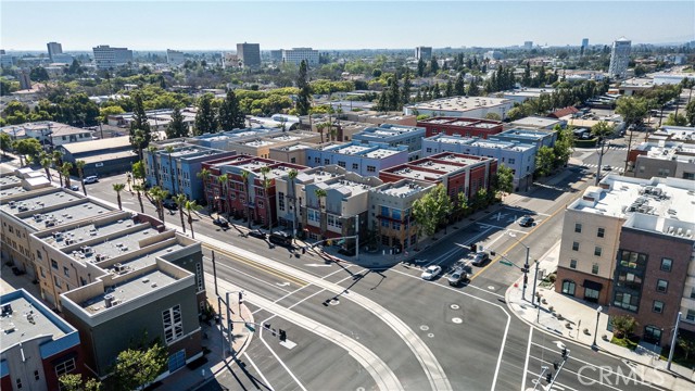 937 E Santa Ana Boulevard, Santa Ana CA: https://media.crmls.org/medias/da7c5359-4076-48fd-99f5-c7cfb1782f10.jpg