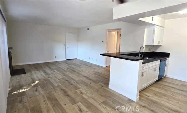 12563 Bradley Avenue, 7 photo 5