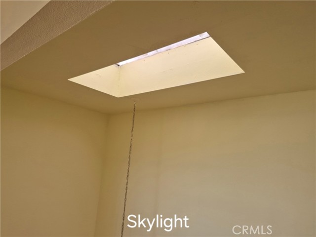 Detail Gallery Image 6 of 14 For 7320 E10 Lennox Ave, Van Nuys,  CA 91405 - 2 Beds | 1/1 Baths