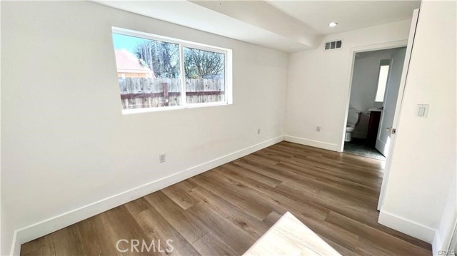 5635 Klump Avenue photo 29