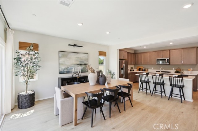 Detail Gallery Image 4 of 18 For 23558 Evening Primrose Ct, Wildomar,  CA 92595 - 5 Beds | 3 Baths