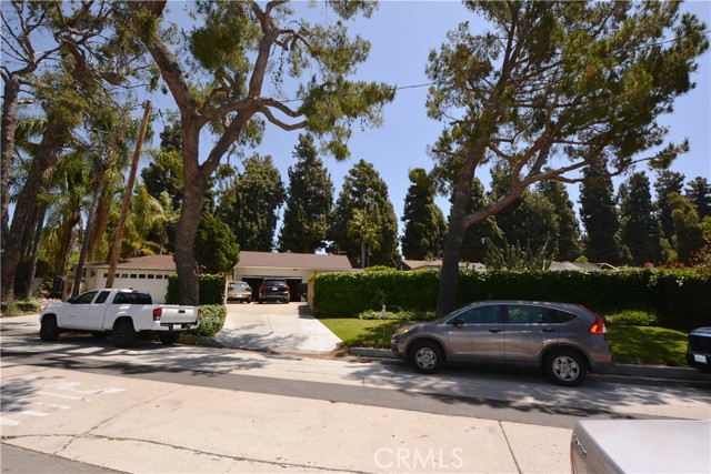 11514 Beverly Boulevard, Whittier CA: https://media.crmls.org/medias/da7d6cd4-042a-46d0-809e-aab1cd8cde00.jpg