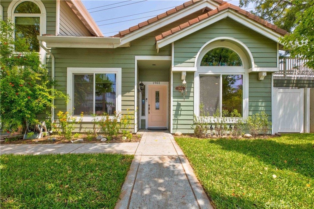 1901 W Pacific Avenue, Burbank, CA 91506