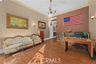 https://media.crmls.org/medias/da7e15ab-9af7-4da5-ba83-8e95b99ad51e.jpg?preset=X-Large