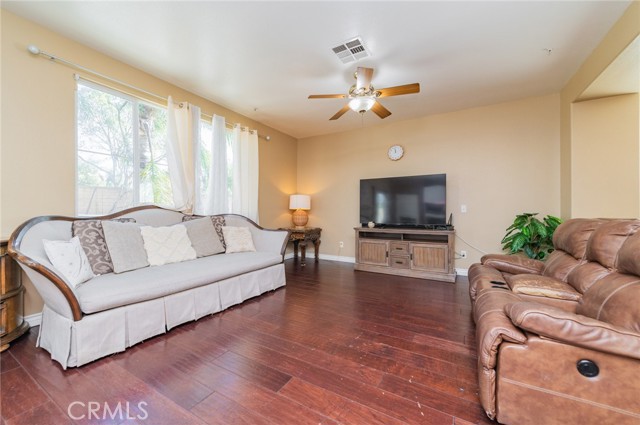 Detail Gallery Image 19 of 45 For 5891 Forest Oaks, Fontana,  CA 92336 - 6 Beds | 4/1 Baths