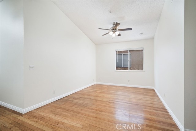 11500 Winery Drive, Fontana CA: https://media.crmls.org/medias/da7f9370-28c6-4189-aa0d-e78ee70a7820.jpg