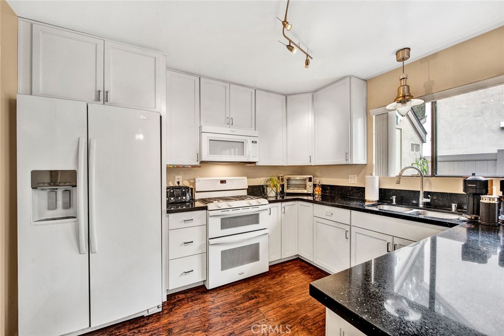 177 N Singingwood Street 22, Orange, CA 92869