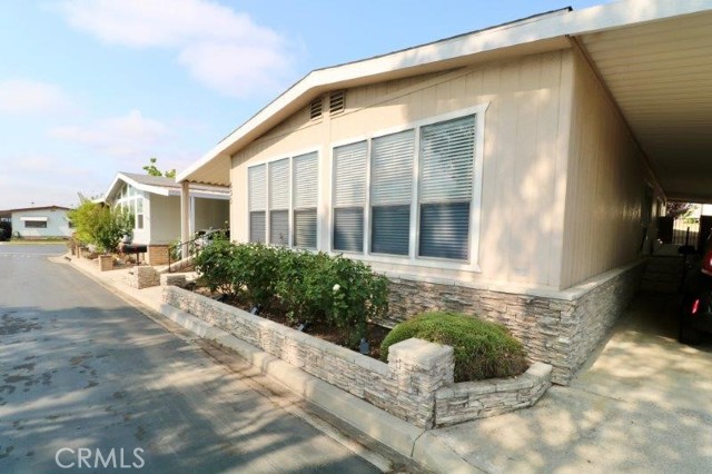 635 Shadow Lake Avenue, Brea CA: https://media.crmls.org/medias/da80a6fb-3a72-425e-b286-9c0920529399.jpg