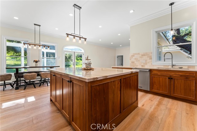 Image 22 of 44 For 30301 Oak Grove