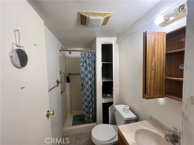 4227 Neosho Avenue, Los Angeles CA: https://media.crmls.org/medias/da813e31-d4e6-4fbb-85ce-07b02d7faf51.jpg