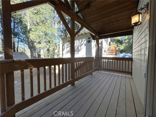 Detail Gallery Image 11 of 16 For 23348 S Village Ln, Crestline,  CA 92348 - 2 Beds | 1 Baths