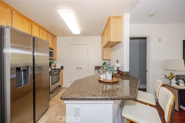 Detail Gallery Image 5 of 28 For 2400 Del Mar Way #108,  Corona,  CA 92882 - 2 Beds | 2 Baths
