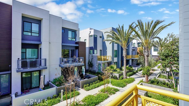 Detail Gallery Image 27 of 38 For 16372 Moonstone Cir, Tustin,  CA 92782 - 3 Beds | 3/1 Baths