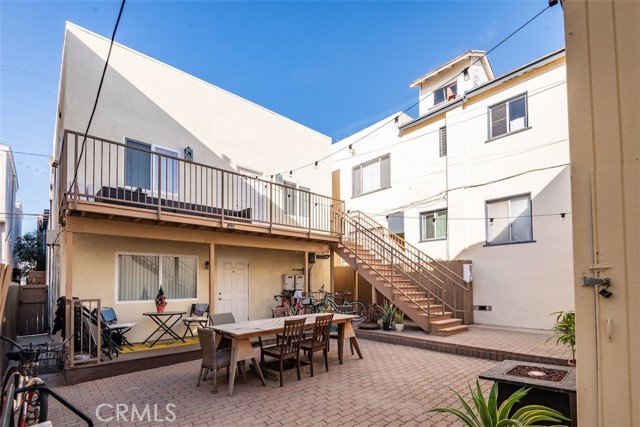 Detail Gallery Image 4 of 19 For 135 29th St, Hermosa Beach,  CA 90254 - – Beds | – Baths