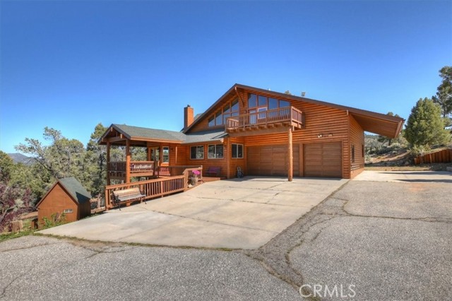 Detail Gallery Image 2 of 75 For 46727 Minnow, Big Bear City,  CA 92314 - 5 Beds | 6/1 Baths