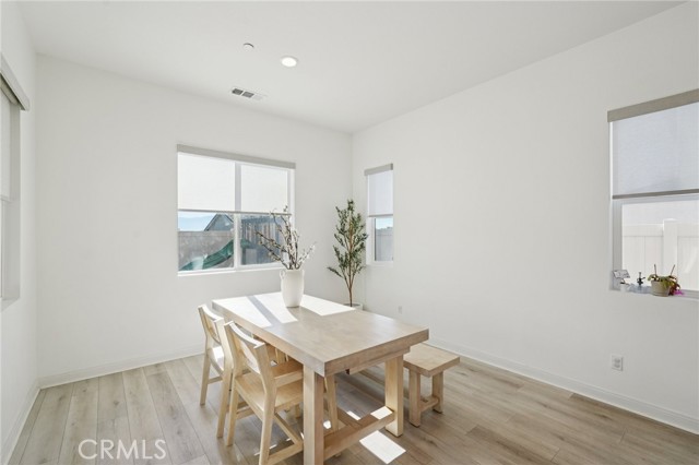 Detail Gallery Image 7 of 36 For 39481 Chamise, Temecula,  CA 92591 - 4 Beds | 3 Baths