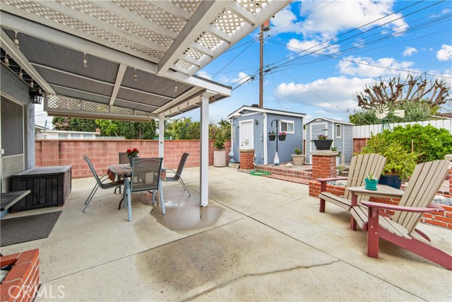 6051 Camphor Avenue, Westminster CA: https://media.crmls.org/medias/da8375eb-91a7-4151-9665-86f45f869ba5.jpg